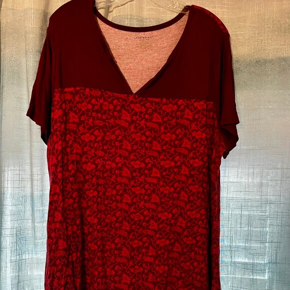 Lane Bryant red floral Notch-Neck High-Low Subtle Swing Tee size 14/16 - Picture 3 of 5
